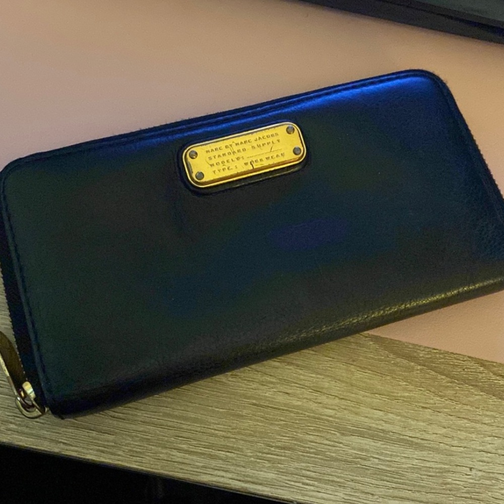 euc Zip around Marc by Marc Jacobs wallet